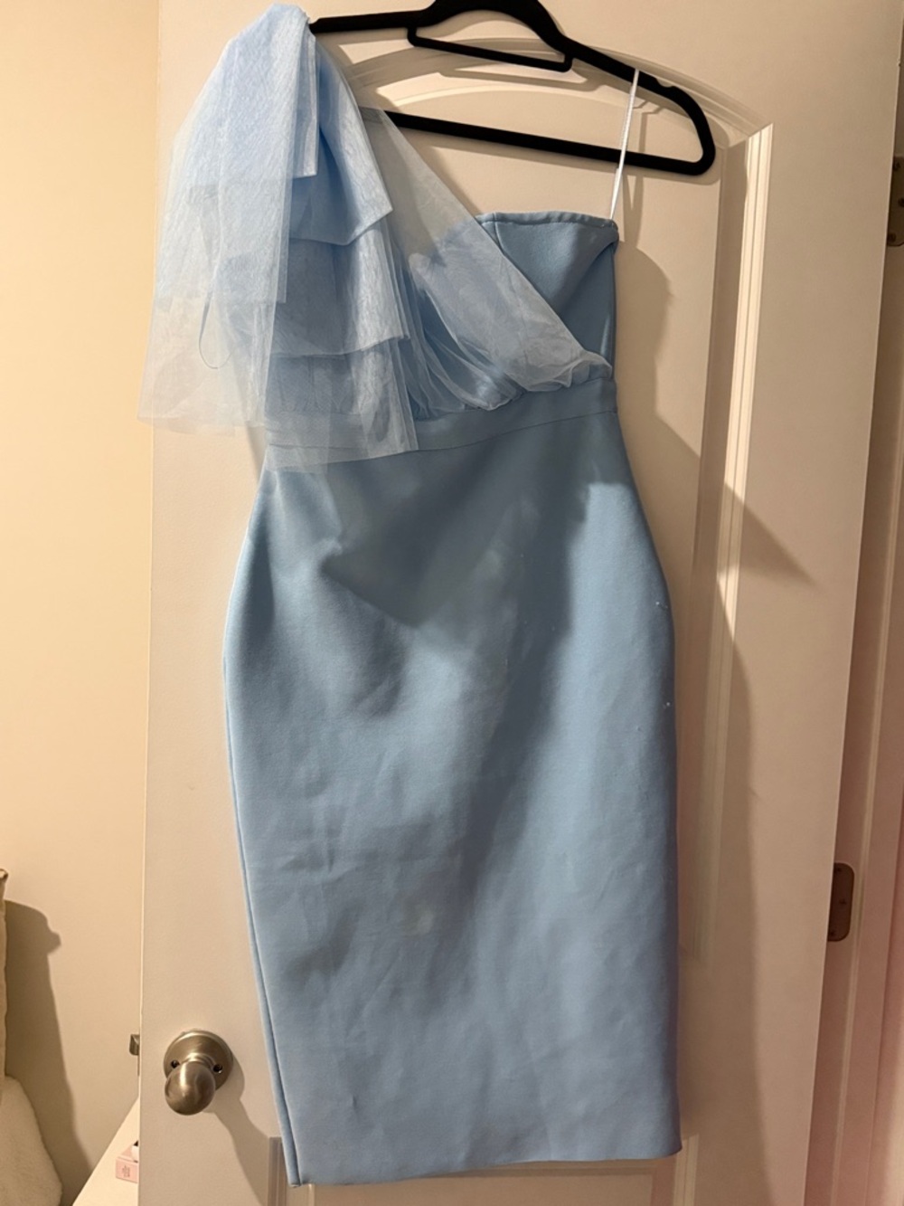 One-Shoulder Light Blue Tulle Detail Sheath Dress